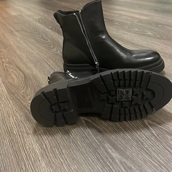 Karl Lagerfeld | Shoes | Karl Lagerfeld Double Zip Leather  display picture 3